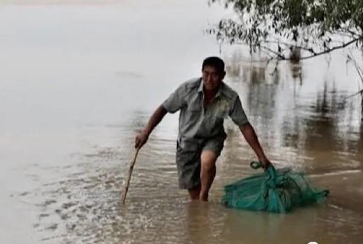 妻子接连梦见丈夫，丈夫托梦说：我在水库底下，快来救我！